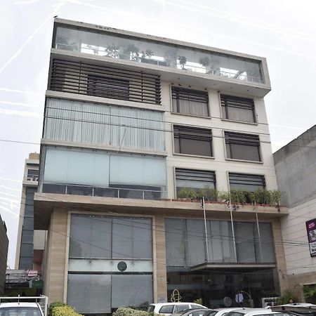 One Earth Avaas Otel Amritsar Dış mekan fotoğraf