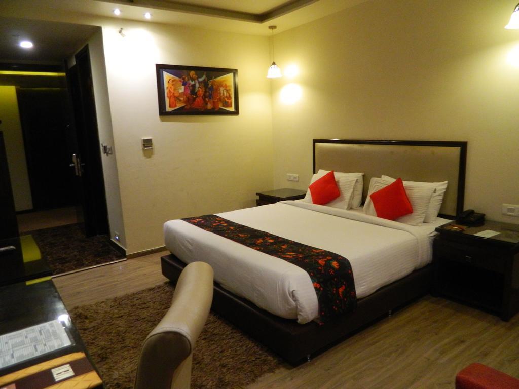 One Earth Avaas Otel Amritsar Dış mekan fotoğraf