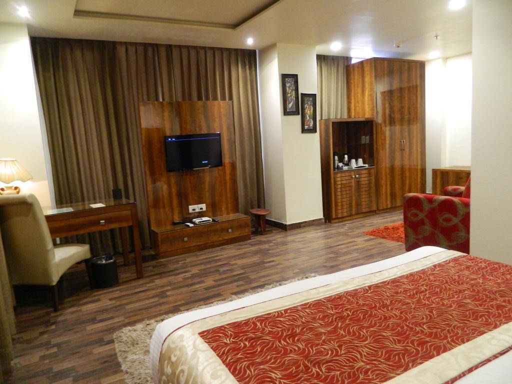 One Earth Avaas Otel Amritsar Dış mekan fotoğraf