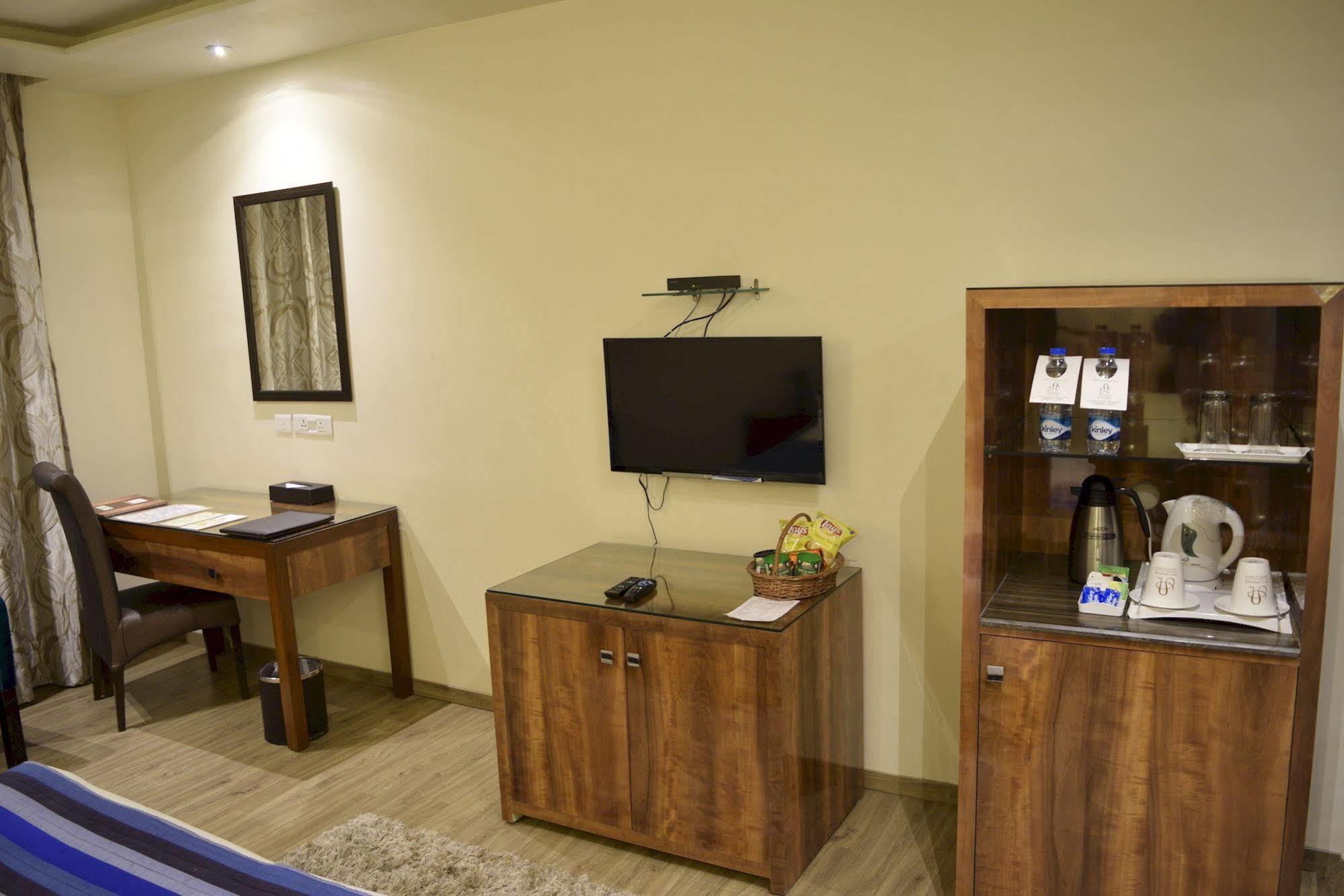 One Earth Avaas Otel Amritsar Dış mekan fotoğraf