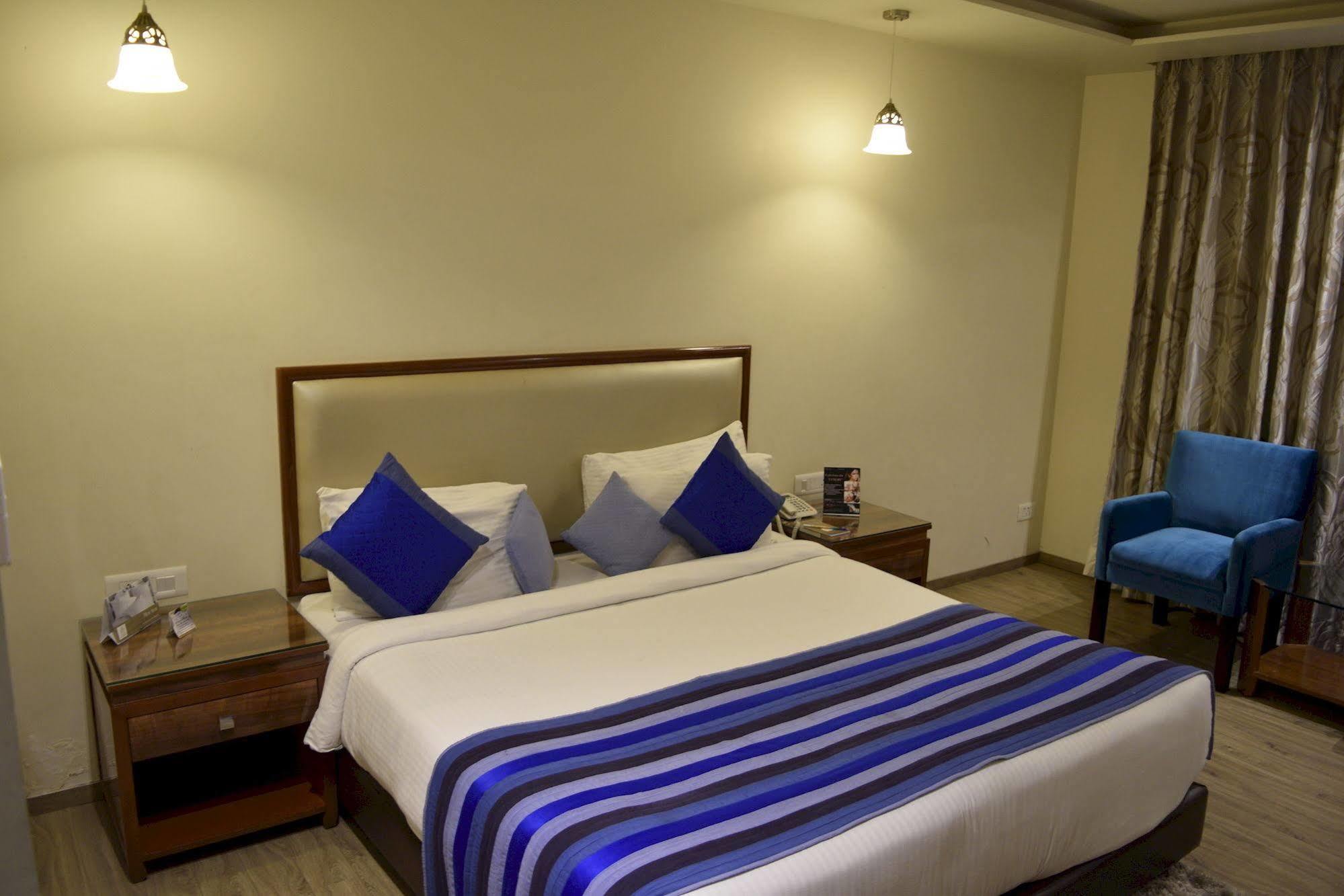One Earth Avaas Otel Amritsar Dış mekan fotoğraf
