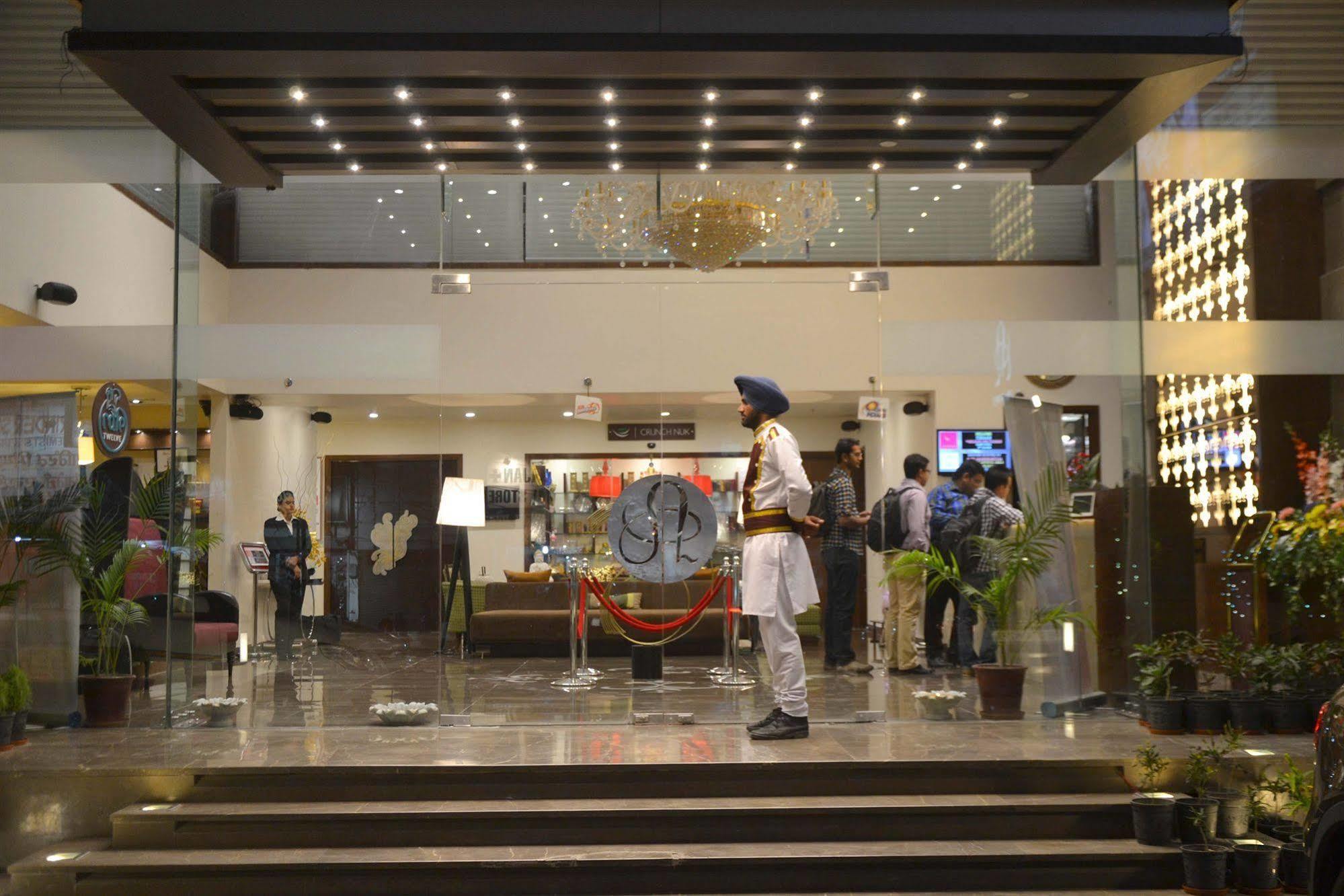 One Earth Avaas Otel Amritsar Dış mekan fotoğraf